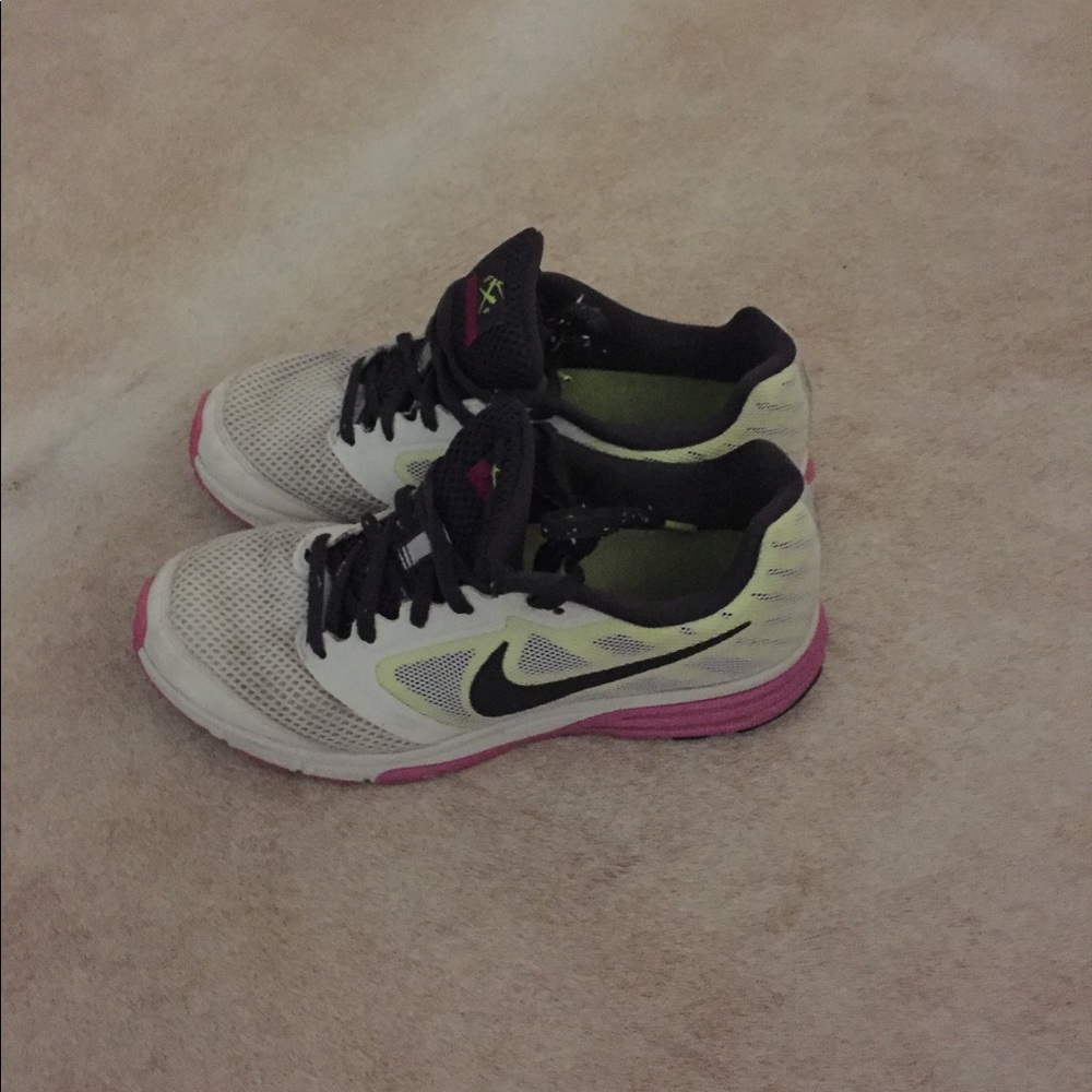 Nike Loom Training Shoes